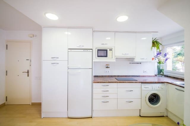 Studio till salu i Platja d'Aro, Castell-Platja d'Aro med pool - 220 000 € (Ref: 9388691)