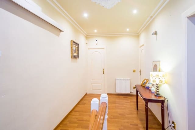 5 soverom Kjedet enebolig til salgs i Platja d'Aro, Castell-Platja d'Aro med garasje - € 950 000 (Ref: 9414524)