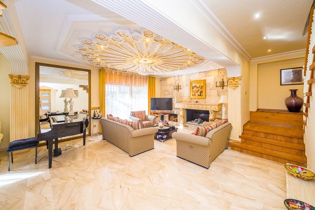 5 slaapkamer Halfvrijstaande villa te koop in Platja d'Aro met garage - € 950.000 (Ref: 9414524)