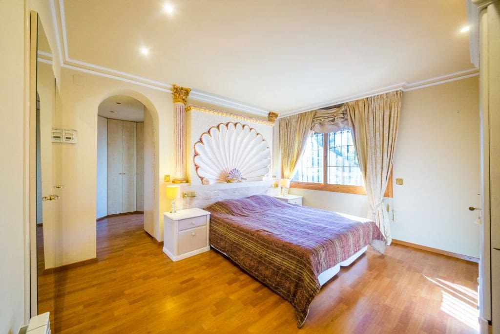 5 slaapkamer Halfvrijstaande villa te koop in Platja d'Aro met garage - € 950.000 (Ref: 9414524)