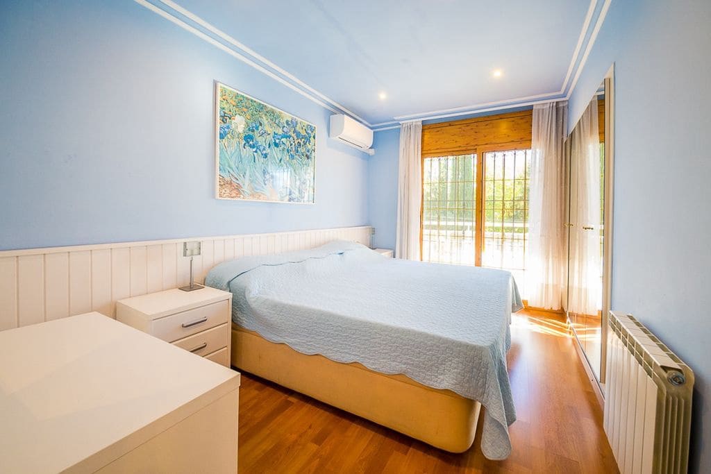 5 slaapkamer Halfvrijstaande villa te koop in Platja d'Aro met garage - € 950.000 (Ref: 9414524)