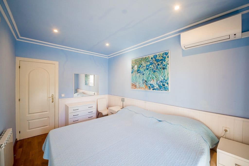 5 slaapkamer Halfvrijstaande villa te koop in Platja d'Aro met garage - € 950.000 (Ref: 9414524)