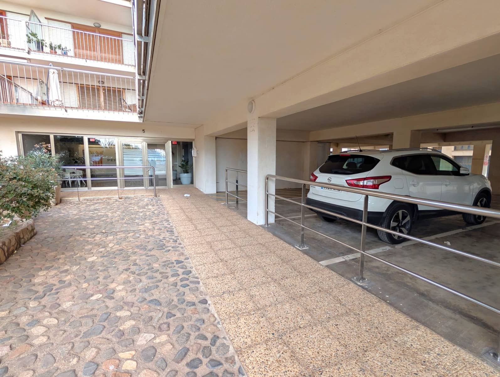 3 soveværelse Strandlejlighed til salg i Palamos med garage - € 590.000 (Ref: 9432524)