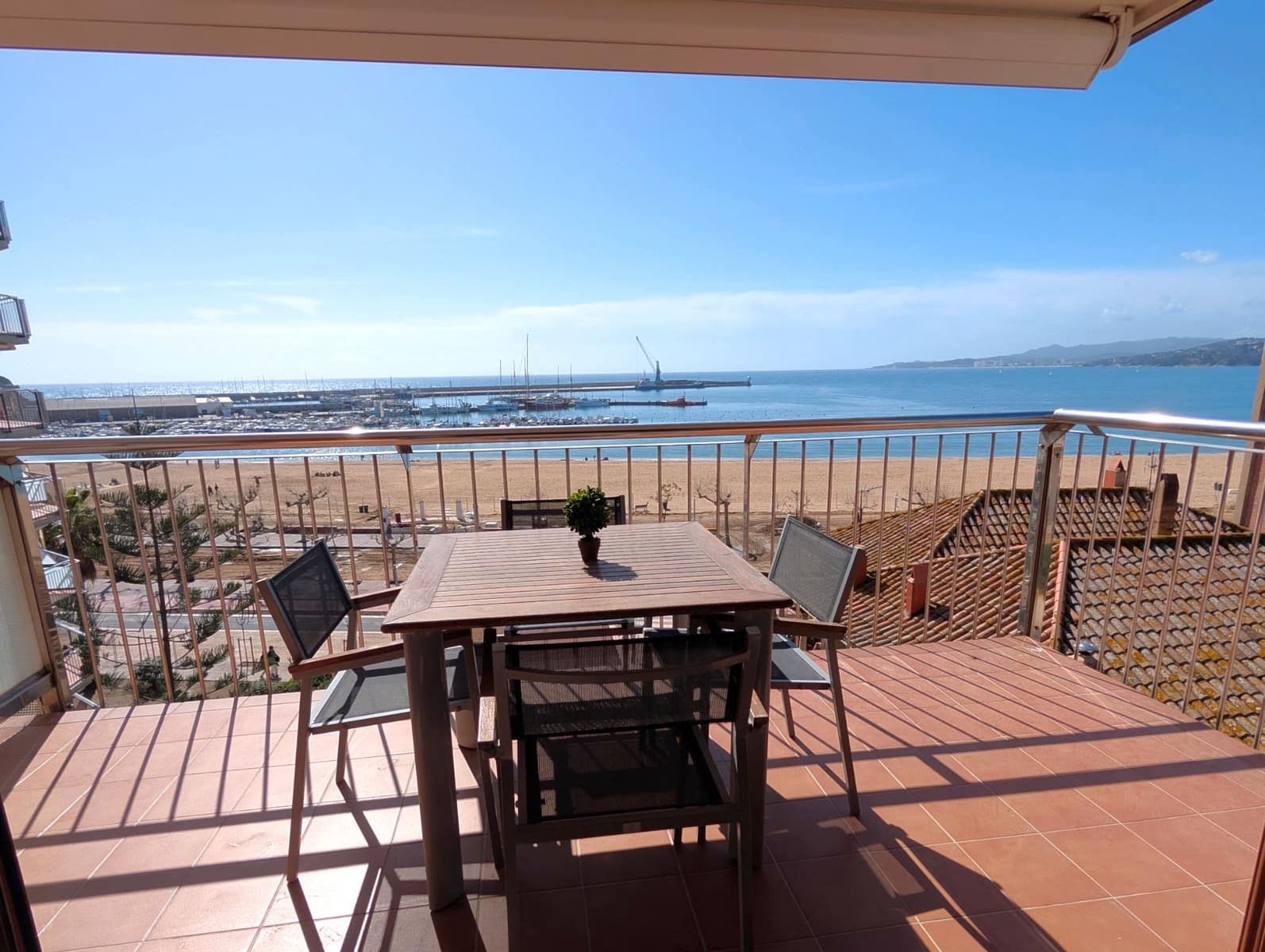 3 sypialnia Apartament przy plaży na sprzedaż w Palamos z garażem - 590 000 € (Ref: 9432524)