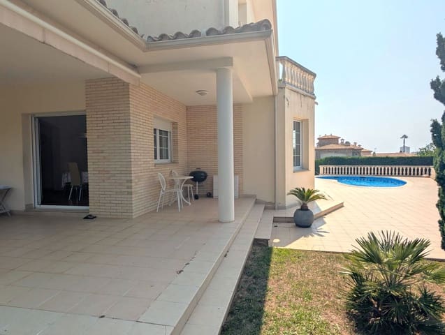 4 sypialnia Willa na sprzedaż w Platja d'Aro, Castell-Platja d'Aro z basenem garażem - 1 250 000 € (Ref: 9438554)