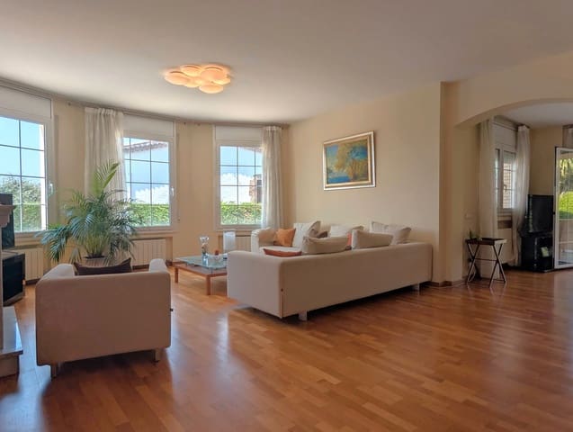 4 sypialnia Willa na sprzedaż w Platja d'Aro, Castell-Platja d'Aro z basenem garażem - 1 250 000 € (Ref: 9438554)