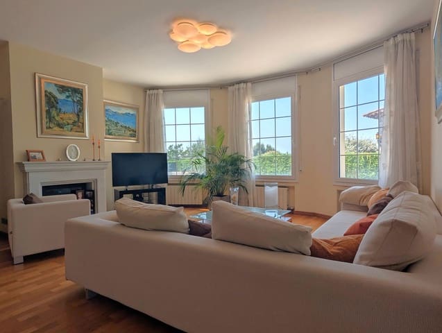 4 sypialnia Willa na sprzedaż w Platja d'Aro, Castell-Platja d'Aro z basenem garażem - 1 250 000 € (Ref: 9438554)