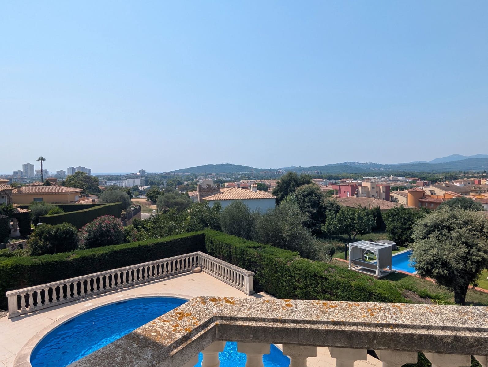 4 sypialnia Willa na sprzedaż w Platja d'Aro z basenem garażem - 1 250 000 € (Ref: 9438554)