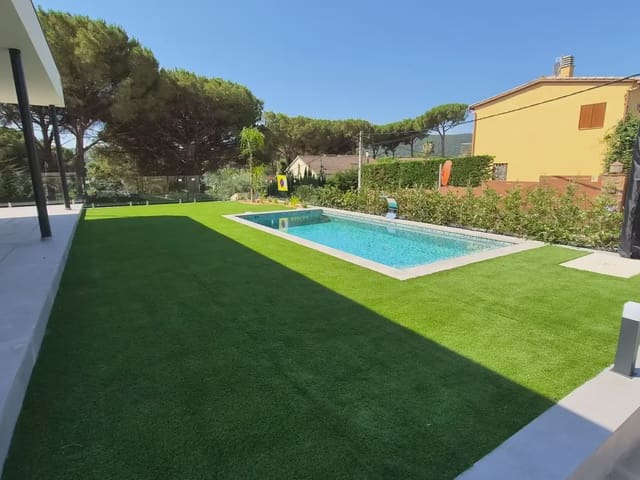 3 slaapkamer Villa te koop in Calonge i Sant Antoni met zwembad - € 950.000 (Ref: 9443645)
