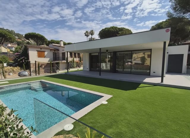 3 slaapkamer Villa te koop in Calonge i Sant Antoni met zwembad - € 950.000 (Ref: 9443645)