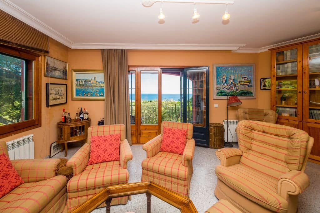 6 bedroom Villa for sale in Castell d'Aro - € 894,000 (Ref: 9464976)