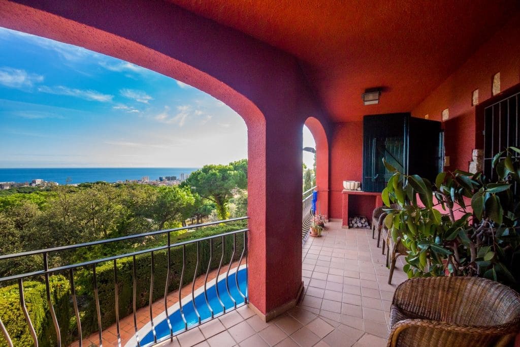 6 bedroom Villa for sale in Castell d'Aro - € 894,000 (Ref: 9464976)