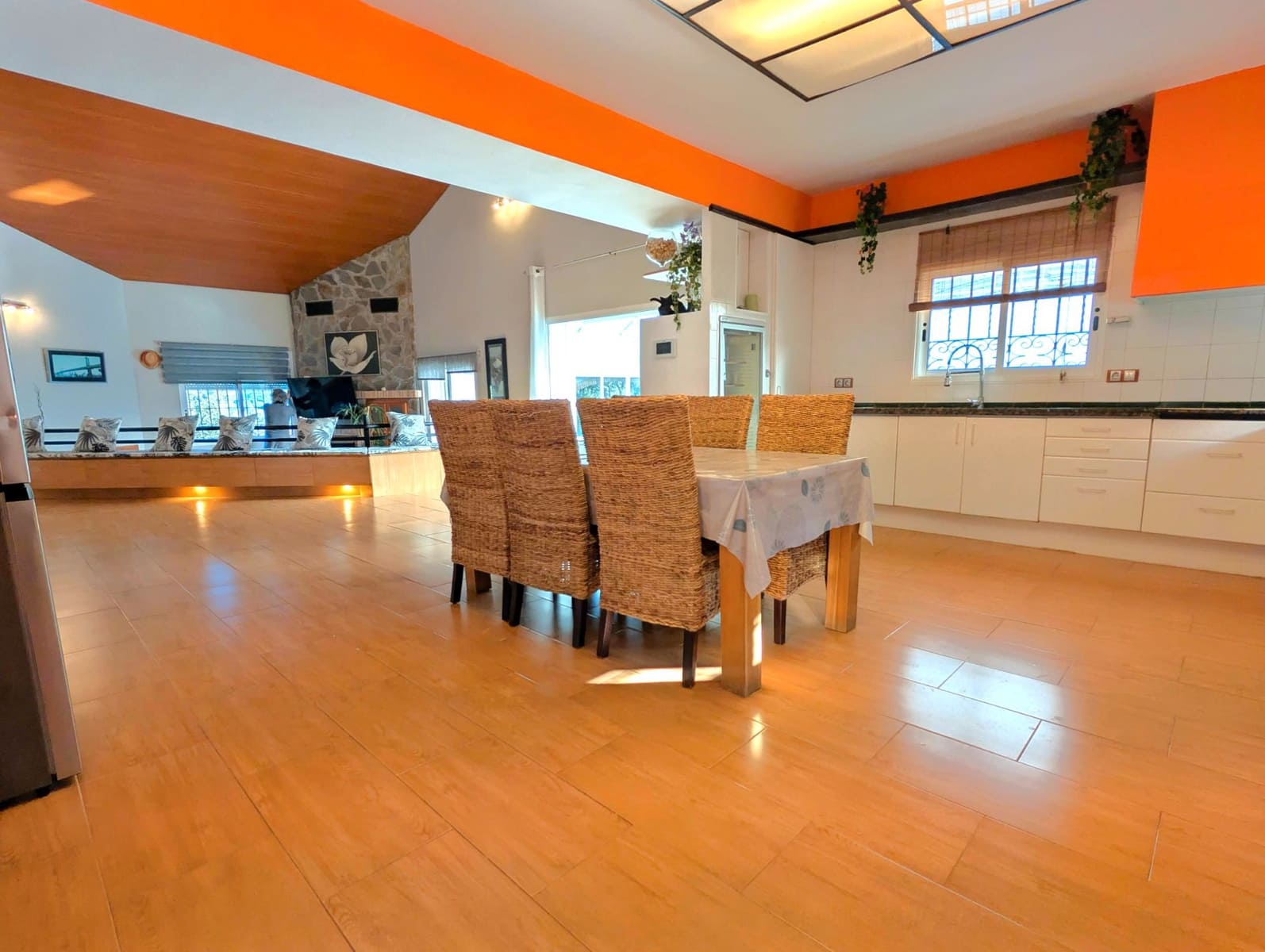 5 bedroom Villa for sale in Santa Cristina d'Aro with pool garage - € 799,000 (Ref: 9486492)