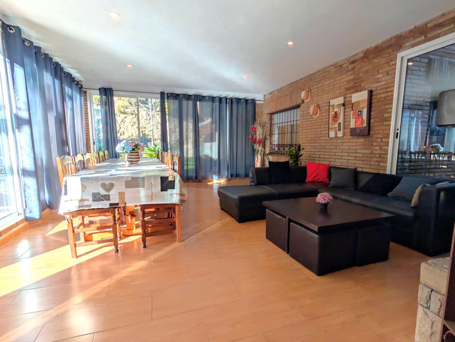 5 bedroom Villa for sale in Santa Cristina d'Aro with pool garage - € 799,000 (Ref: 9486492)