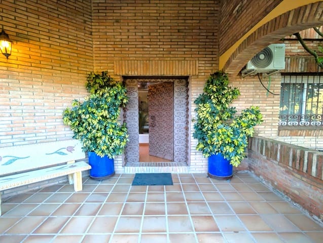 5 soverom Villa til salgs i Santa Cristina d'Aro med svømmebasseng garasje - € 799 000 (Ref: 9486492)