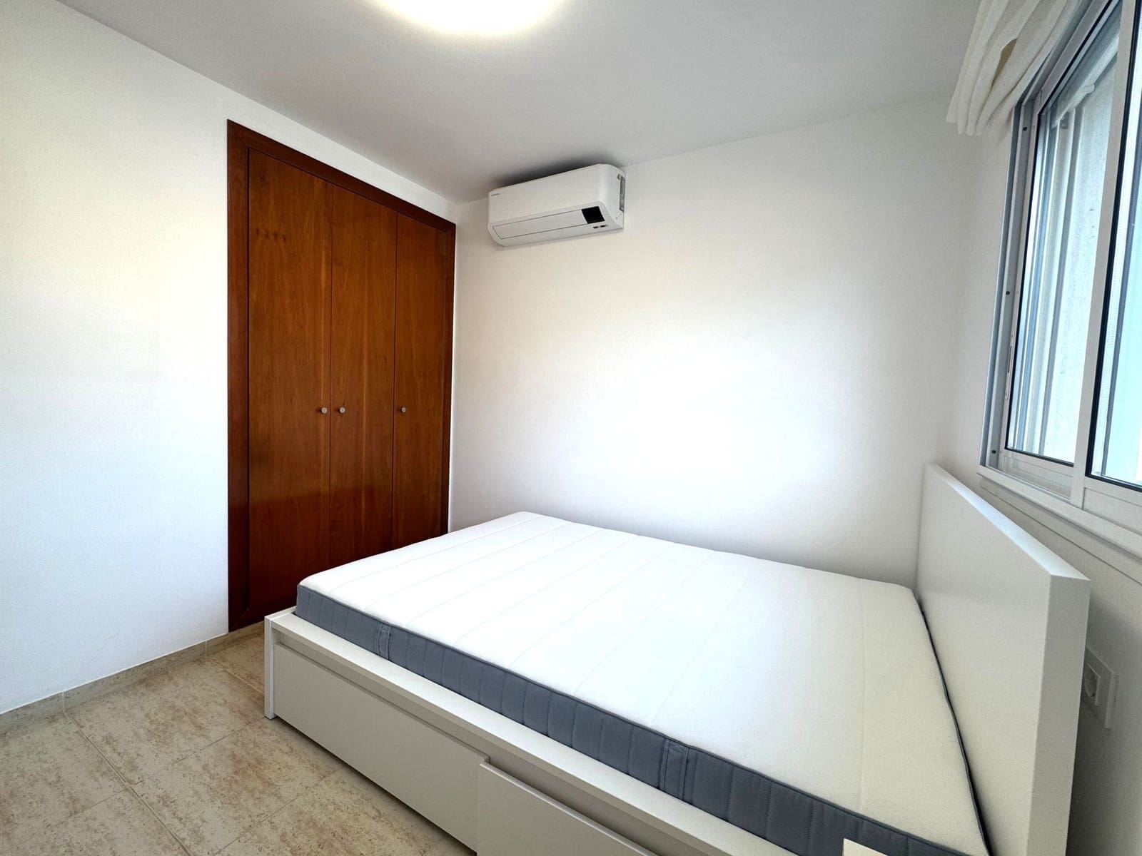 3 makuuhuone Omakotitalo myytävänä paikassa S'Agaro mukana uima-altaan 
autotalli - 580 000 € (Ref: 9489958)