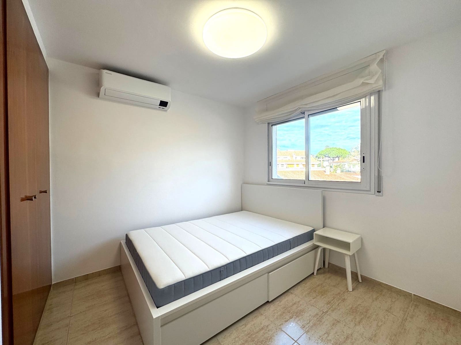 3 makuuhuone Omakotitalo myytävänä paikassa S'Agaro mukana uima-altaan 
autotalli - 580 000 € (Ref: 9489958)