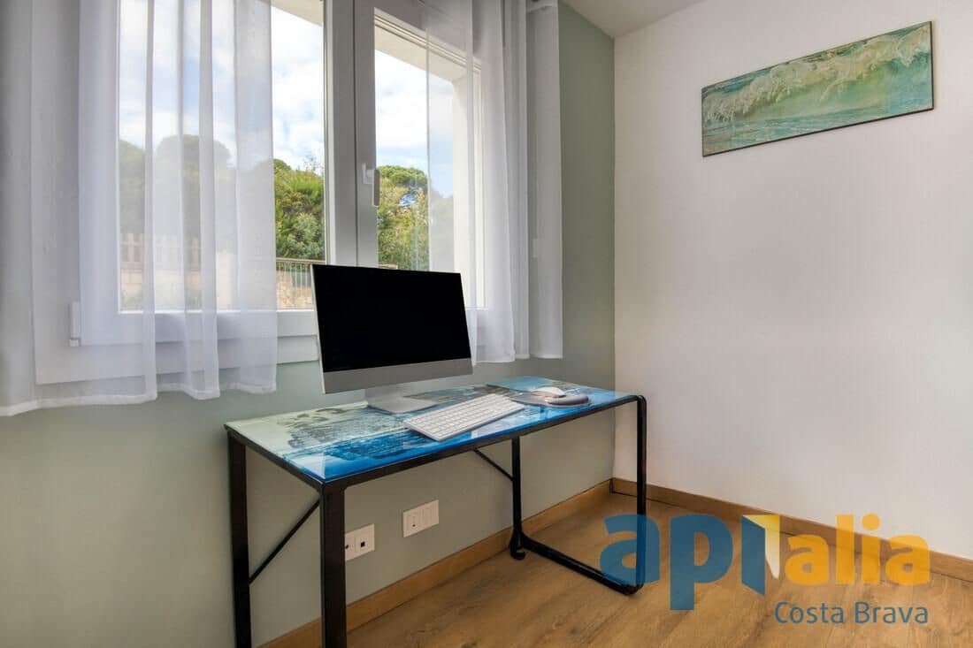 3 bedroom Villa for sale in Santa Cristina d'Aro - € 795,000 (Ref: 9528999)