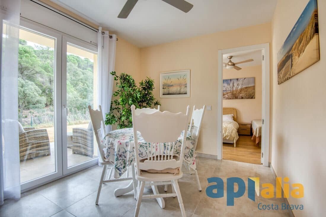 3 bedroom Villa for sale in Santa Cristina d'Aro - € 795,000 (Ref: 9528999)