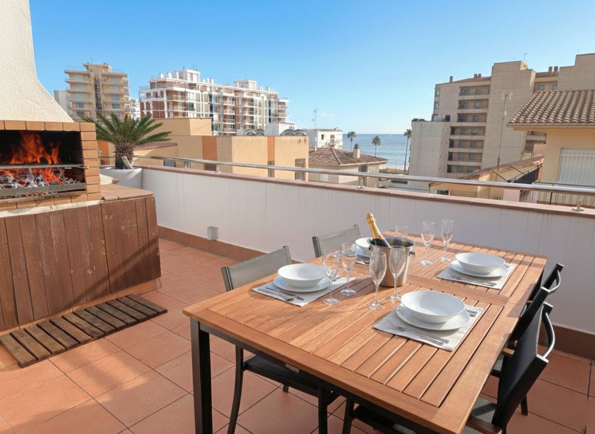 3 slaapkamer Strandappartement te koop in Calonge i Sant Antoni met garage - € 365.000 (Ref: 9547105)