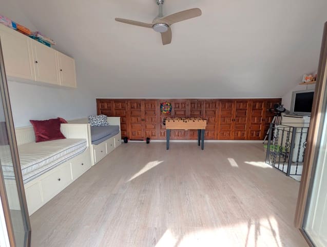 3 slaapkamer Strandappartement te koop in Calonge i Sant Antoni met garage - € 365.000 (Ref: 9547105)