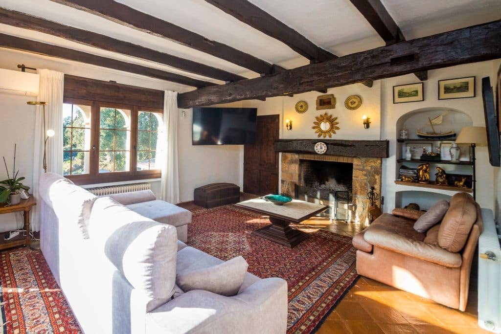 4 makuuhuone Huvila myytävänä paikassa Castell d'Aro mukana uima-altaan 
autotalli - 1 100 000 € (Ref: 9592068)