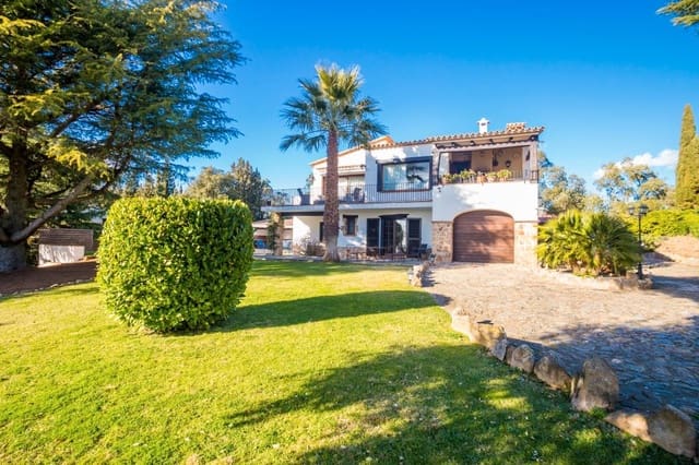 4 makuuhuone Huvila myytävänä paikassa Castell d'Aro, Castell-Platja d'Aro mukana uima-altaan 
autotalli - 1 100 000 € (Ref: 9592068)