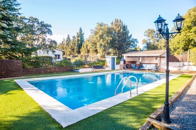 4 makuuhuone Huvila myytävänä paikassa Castell d'Aro, Castell-Platja d'Aro mukana uima-altaan 
autotalli - 1 100 000 € (Ref: 9592068)