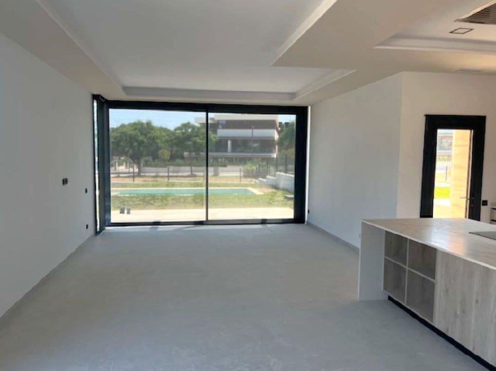 4 bedroom Villa for sale in S'Agaro with pool garage - € 1,380,000 (Ref: 9592165)