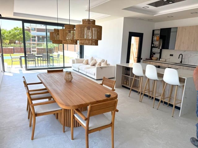 4 makuuhuone Huvila myytävänä paikassa S'Agaro, Castell-Platja d'Aro mukana uima-altaan 
autotalli - 1 380 000 € (Ref: 9592165)