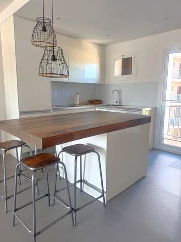 2 soveværelse Strandlejlighed til salg i Palamós med garage - € 420.000 (Ref: 9596443)