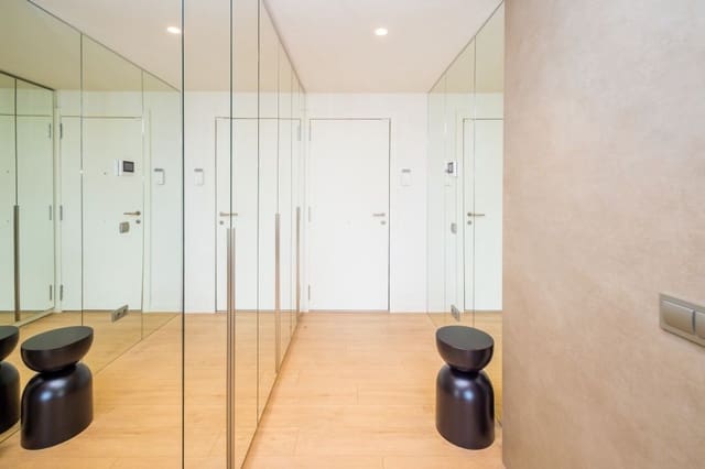 Apartamento Playa de 3 habitaciones en Platja d'Aro, Castell-Platja d'Aro en venta con piscina garaje - 750.000 € (Ref: 9619807)