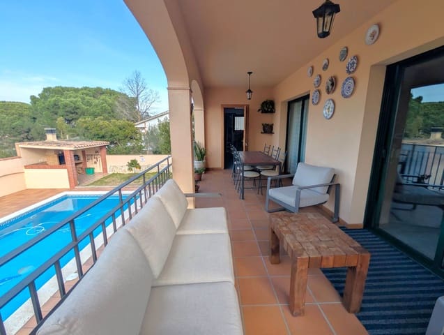 4 camera da letto Villa in vendita in Castell d'Aro, Castell-Platja d'Aro con piscina garage - 625.000 € (Rif: 9639653)