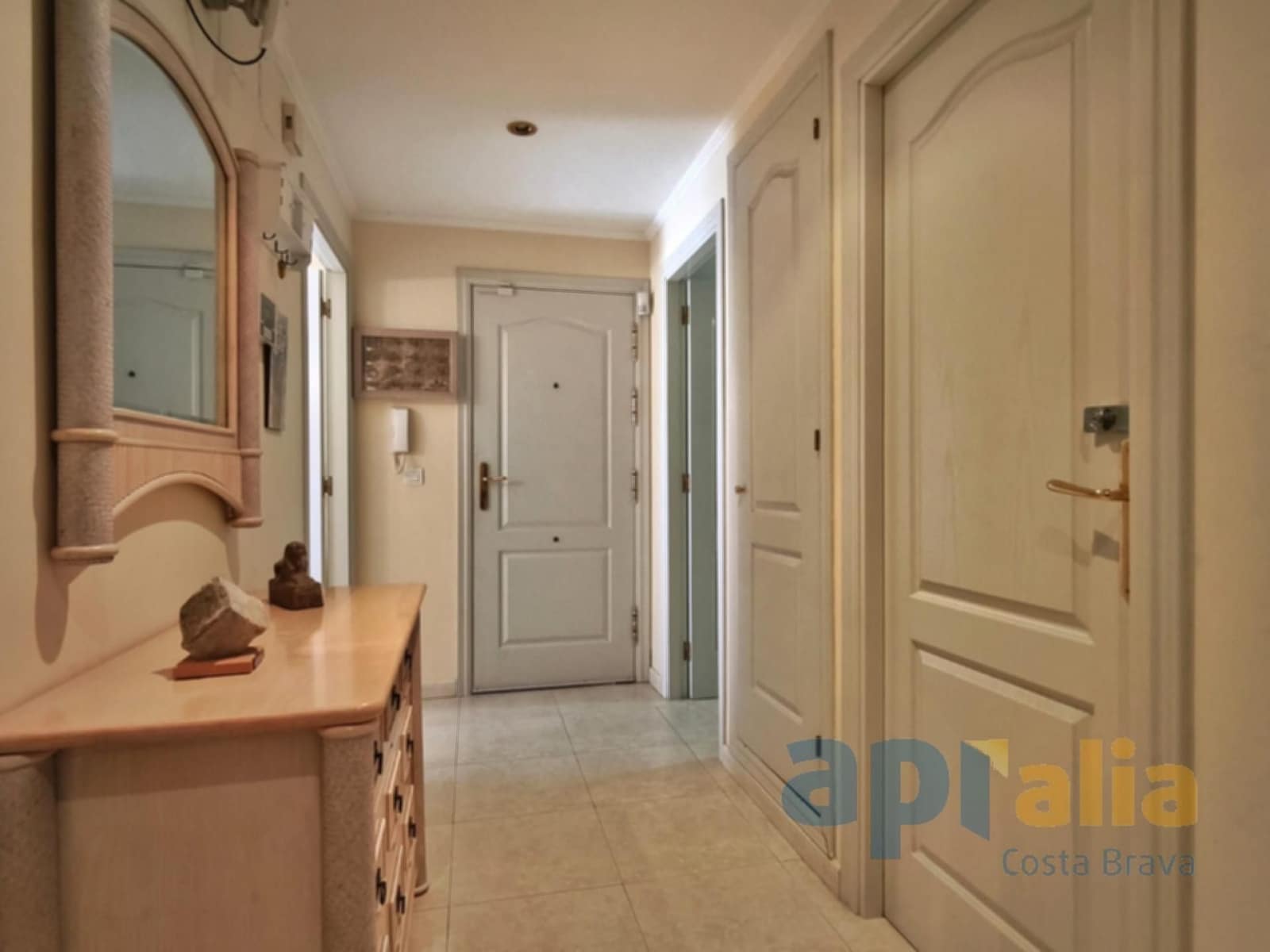 3 slaapkamer Flat te koop in Calonge i Sant Antoni met zwembad - € 410.000 (Ref: 9650275)