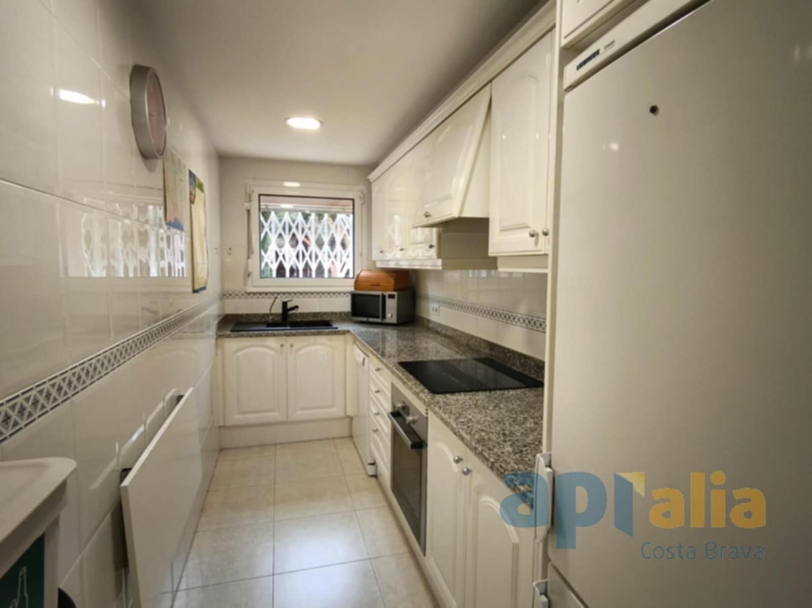 3 slaapkamer Flat te koop in Calonge i Sant Antoni met zwembad - € 410.000 (Ref: 9650275)