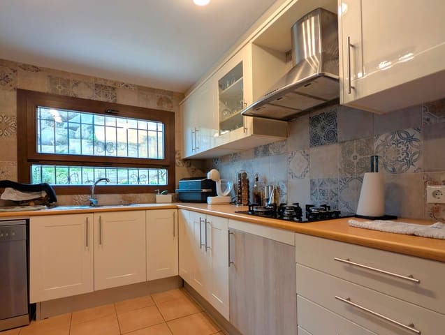 4 soverom Villa til salgs i Calonge i Sant Antoni med svømmebasseng garasje - € 695 000 (Ref: 9679203)