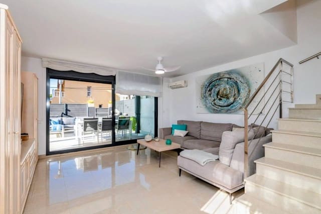 4 chambre Villa/Maison à vendre à Platja d'Aro, Castell-Platja d'Aro avec piscine garage - 880 000 € (Ref: 9691410)