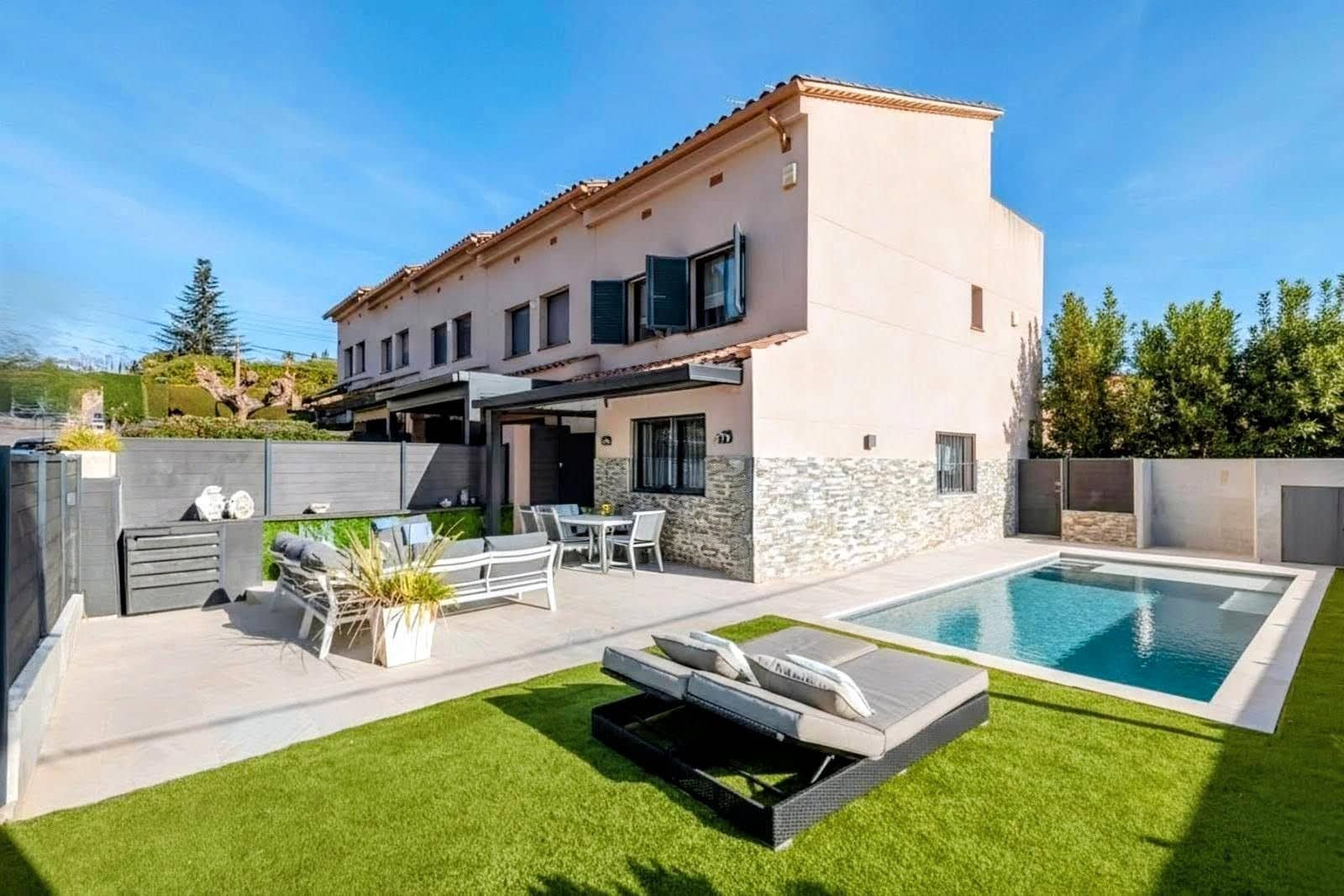 4 chambre Villa/Maison à vendre à Platja d'Aro avec piscine garage - 880 000 € (Ref: 9691410)