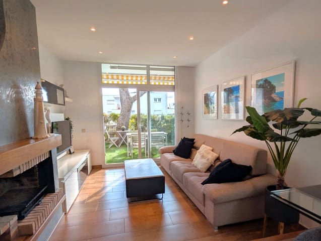 3 sypialnia Dom szeregowy na sprzedaż w Platja d'Aro, Castell-Platja d'Aro z basenem - 490 000 € (Ref: 9694413)