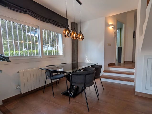 3 sypialnia Dom szeregowy na sprzedaż w Platja d'Aro, Castell-Platja d'Aro z basenem - 490 000 € (Ref: 9694413)