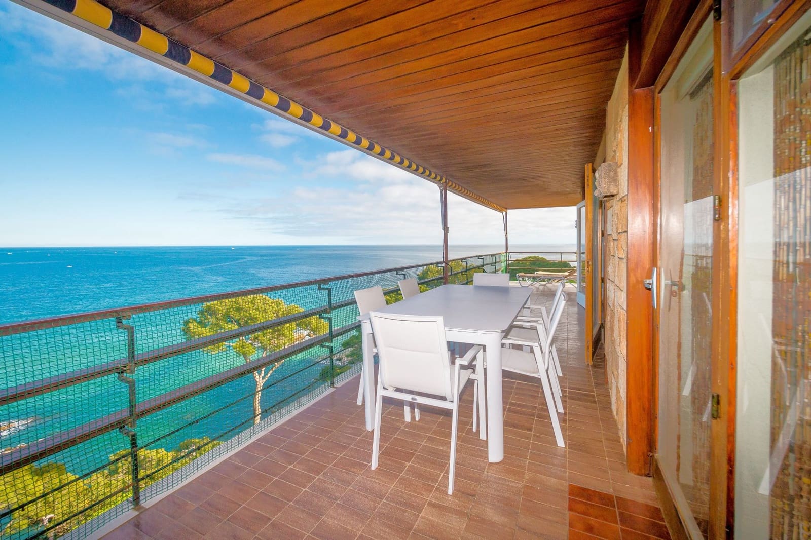 3 bedroom Flat for sale in Calonge i Sant Antoni with pool - € 875,000 (Ref: 9697826)