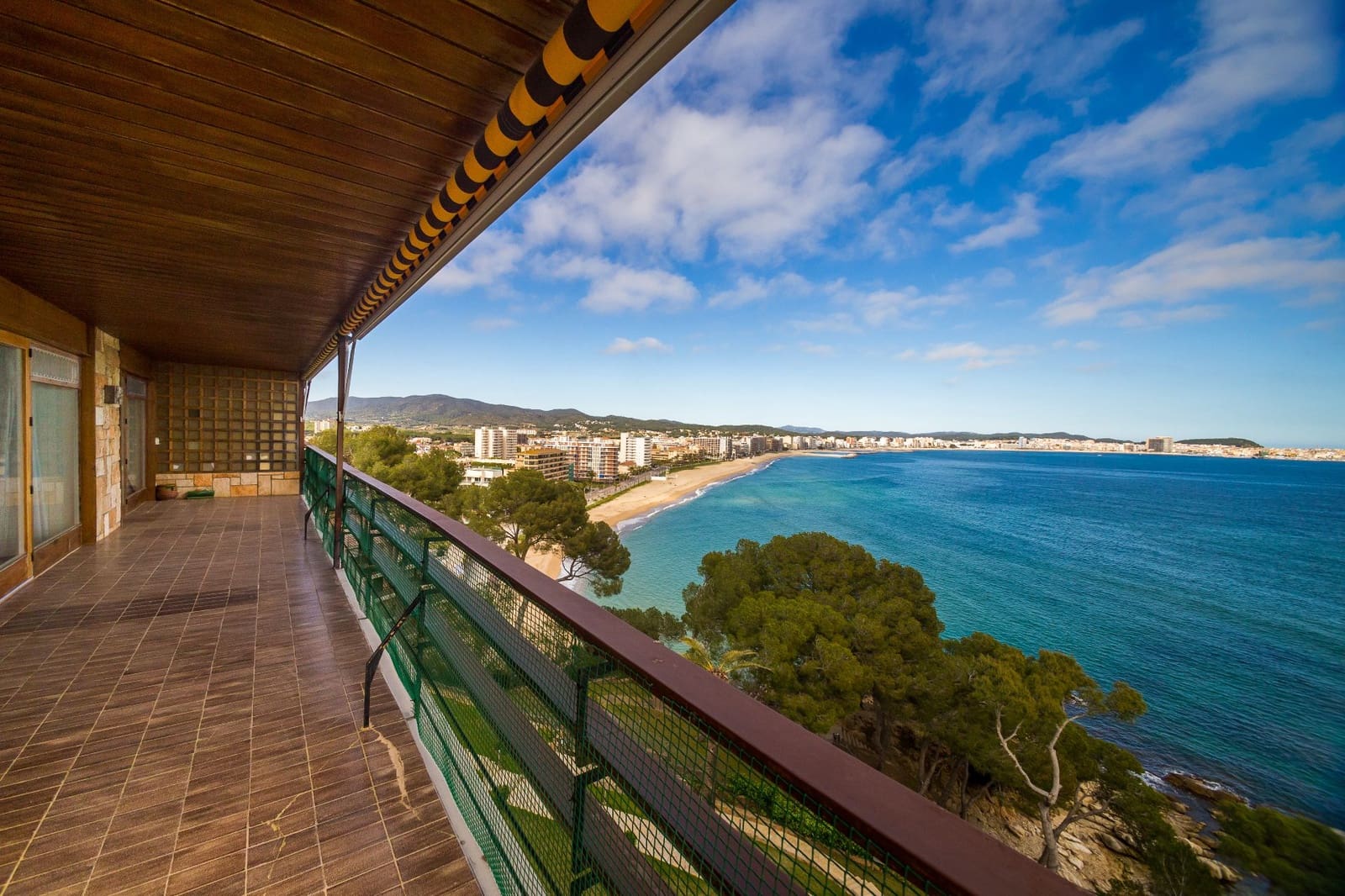 3 bedroom Flat for sale in Calonge i Sant Antoni with pool - € 875,000 (Ref: 9697826)