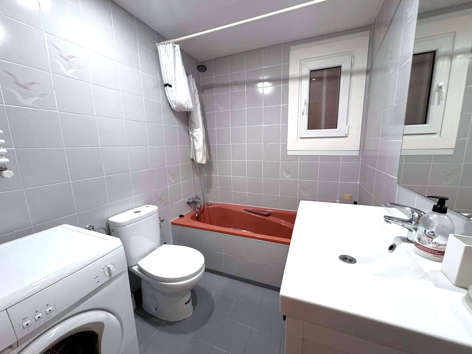 2 bedroom Beach Apartment for sale in Platja d'Aro with pool - € 285,000 (Ref: 9708077)