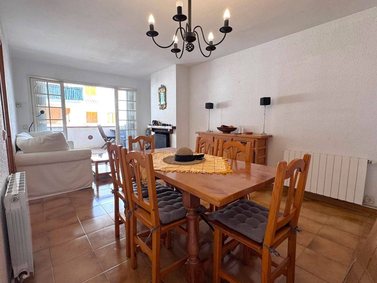 2 bedroom Beach Apartment for sale in Platja d'Aro with pool - € 285,000 (Ref: 9708077)