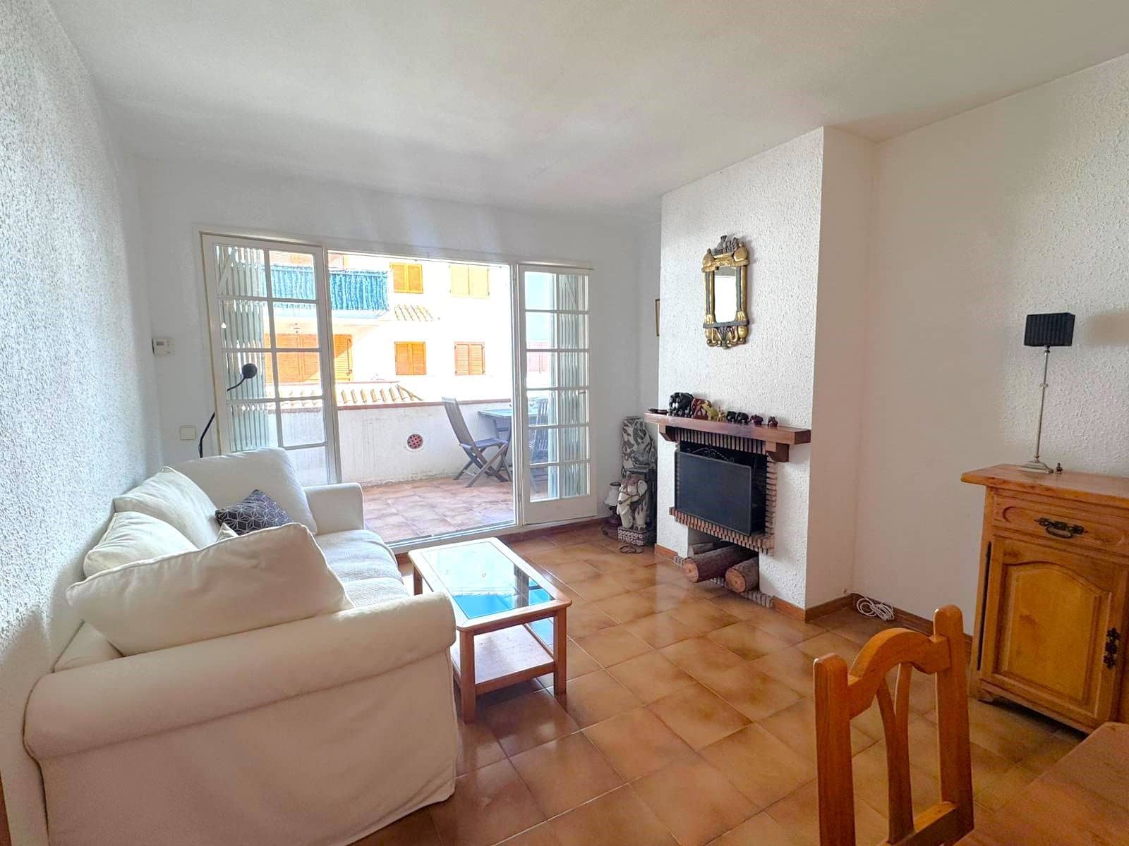 2 bedroom Beach Apartment for sale in Platja d'Aro with pool - € 285,000 (Ref: 9708077)