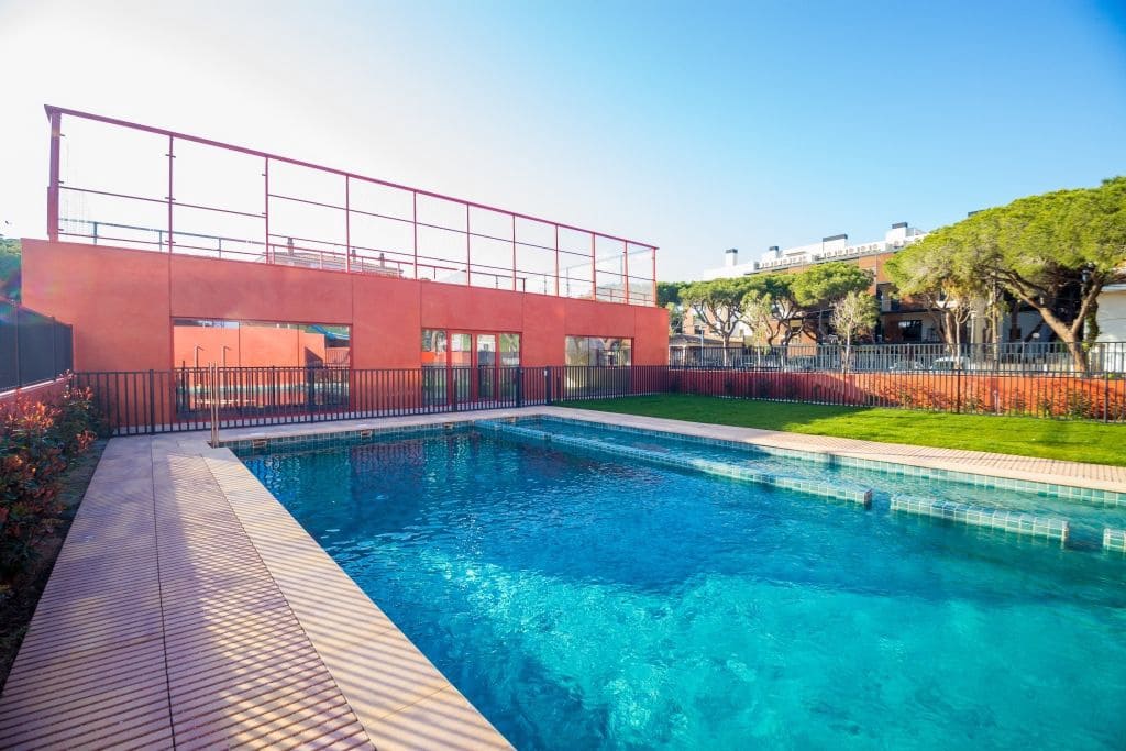 3 bedroom Flat for sale in Platja d'Aro with pool - € 875,000 (Ref: 9731218)