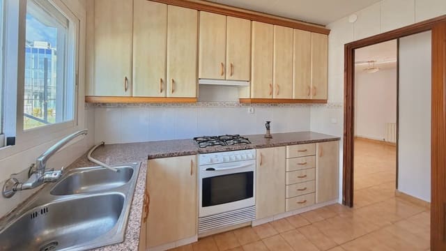 3 bedroom Flat for sale in Platja d'Aro, Castell-Platja d'Aro with garage - € 238,000 (Ref: 9736122)