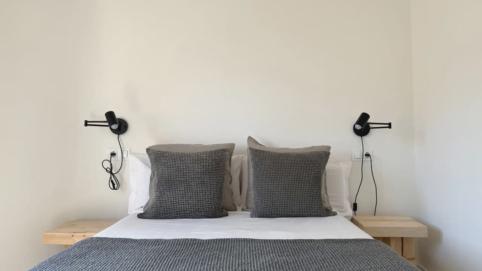 2 bedroom Penthouse for sale in Palamos - € 230,000 (Ref: 9742111)