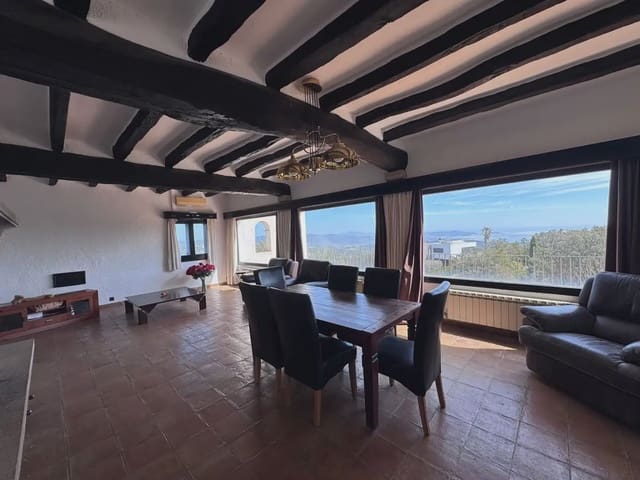6 makuuhuone Huvila myytävänä paikassa Castell d'Aro, Castell-Platja d'Aro mukana 
autotalli - 585 000 € (Ref: 9758135)