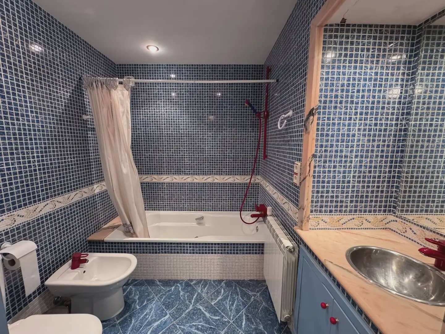 6 makuuhuone Huvila myytävänä paikassa Castell d'Aro mukana 
autotalli - 585 000 € (Ref: 9758135)